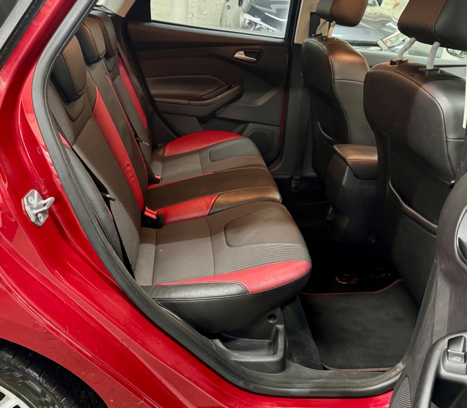 Used Ford Focus 2012 for sale - 77539930: Photo 17