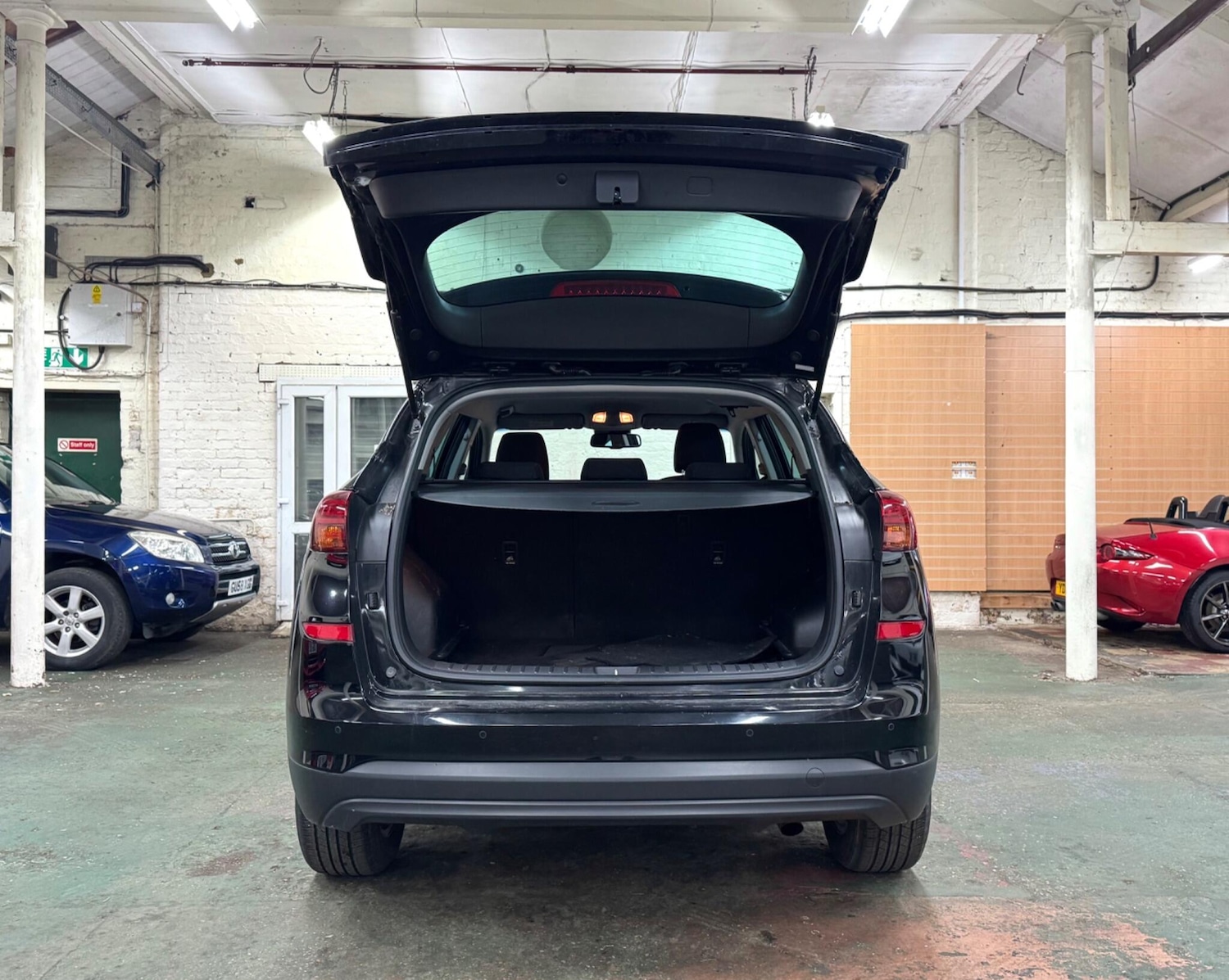 Used Hyundai TUCSON 2018 for sale - 77436236: Photo 8