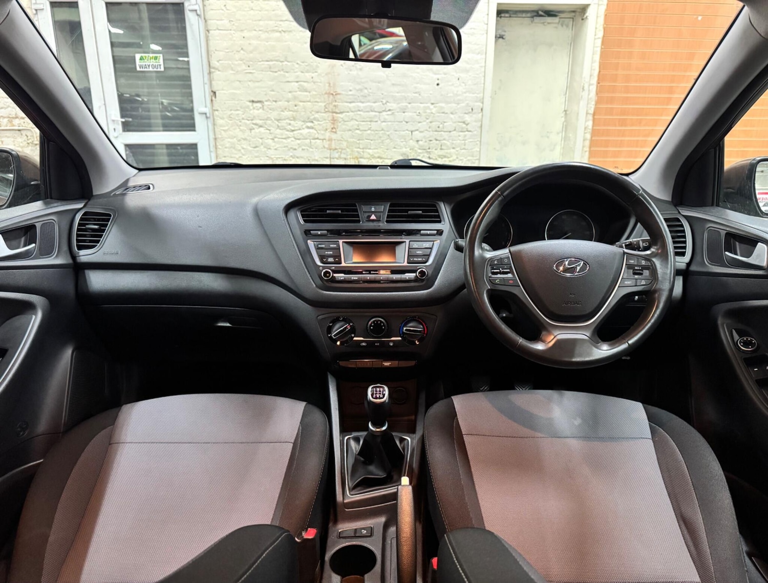 Used Hyundai i20 2017 for sale - 77262834: Photo 12