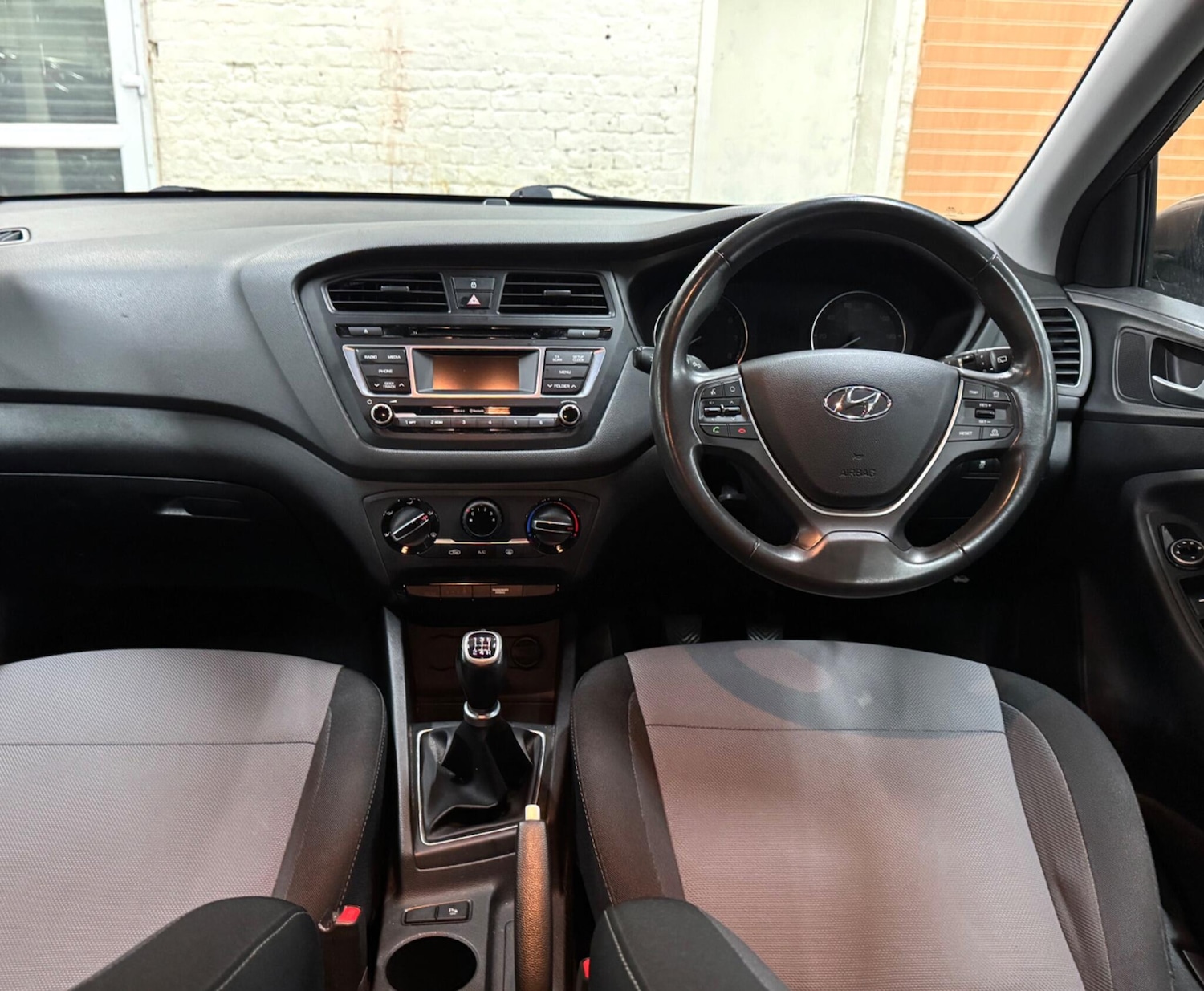 Used Hyundai i20 2017 for sale - 77262834: Photo 13