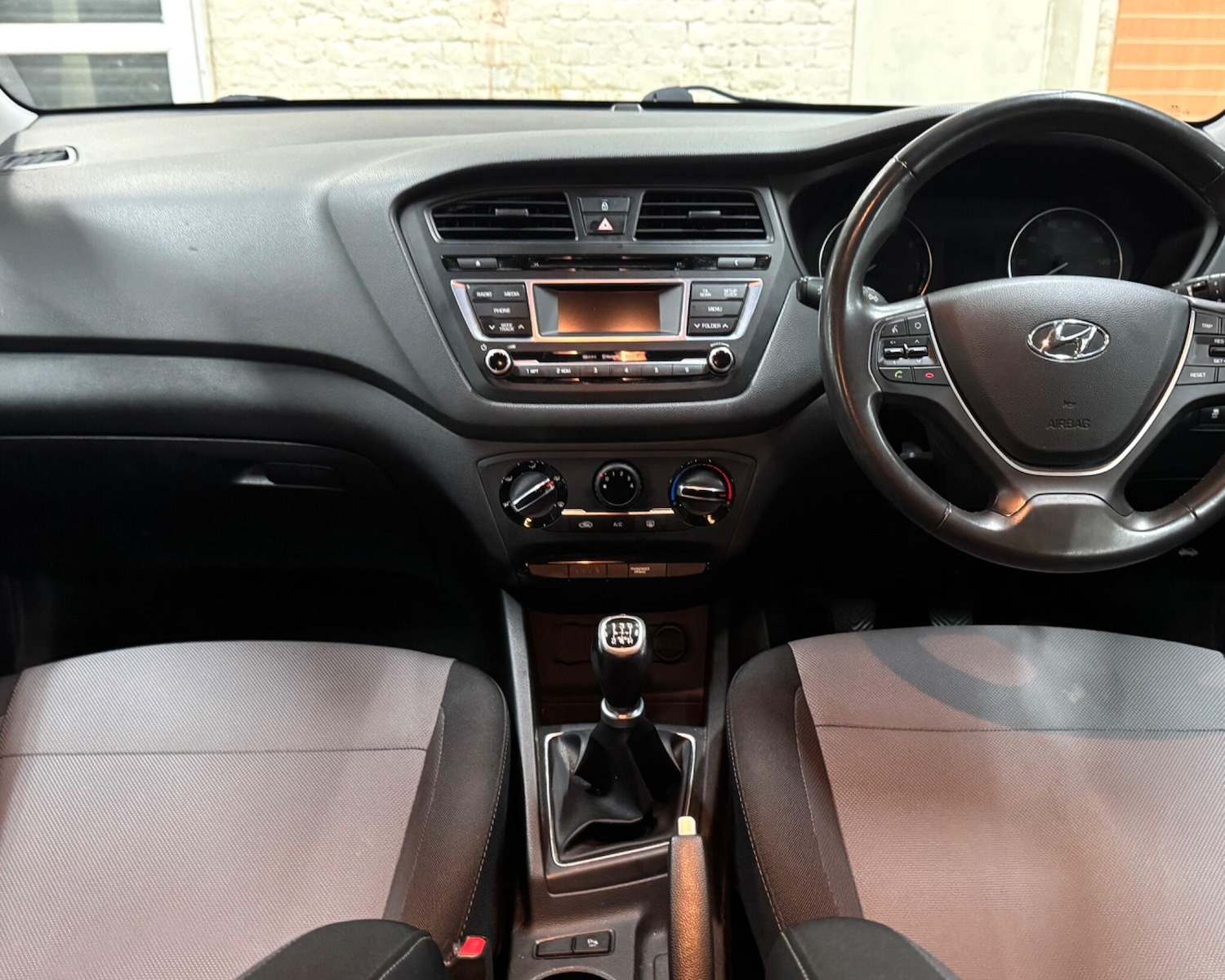 Used Hyundai i20 2017 for sale - 77262834: Photo 14