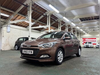 Used Hyundai i20 2017 for sale - 77262834: Photo