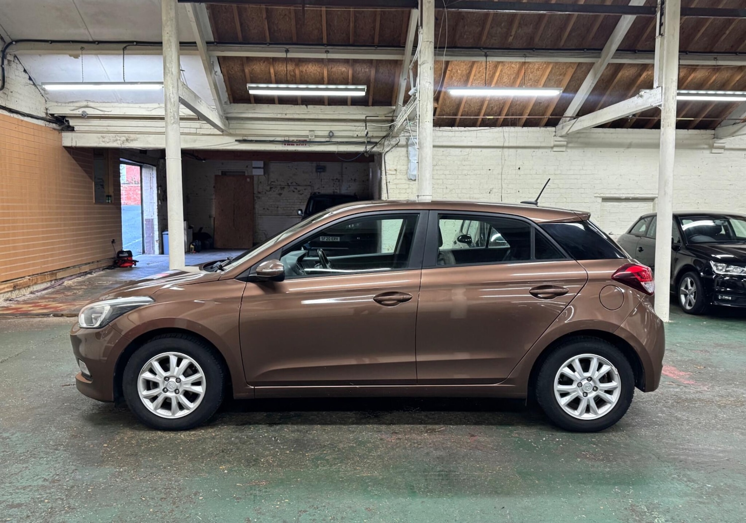 Used Hyundai i20 2017 for sale - 77262834: Photo 5