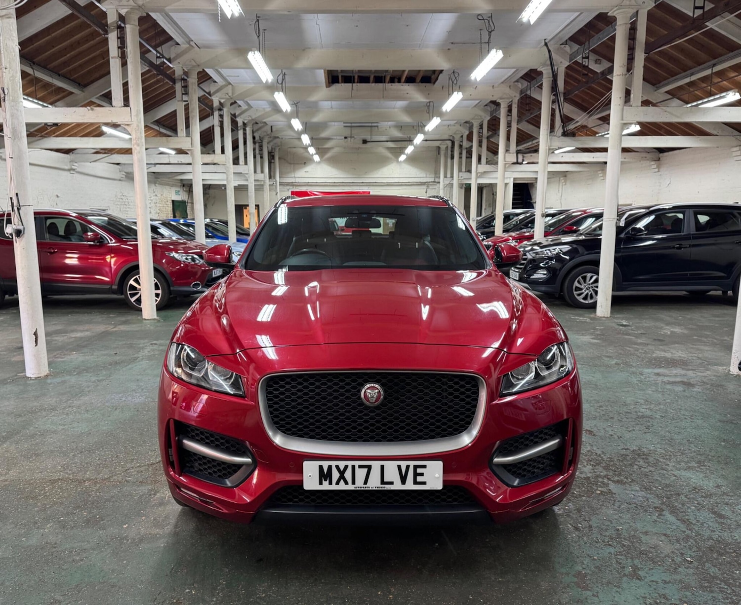 Used Jaguar F-Pace 2017 for sale - 77033584: Photo 3
