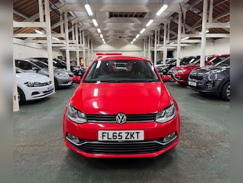 Used Volkswagen Polo 2015 for sale - 77560739: Photo