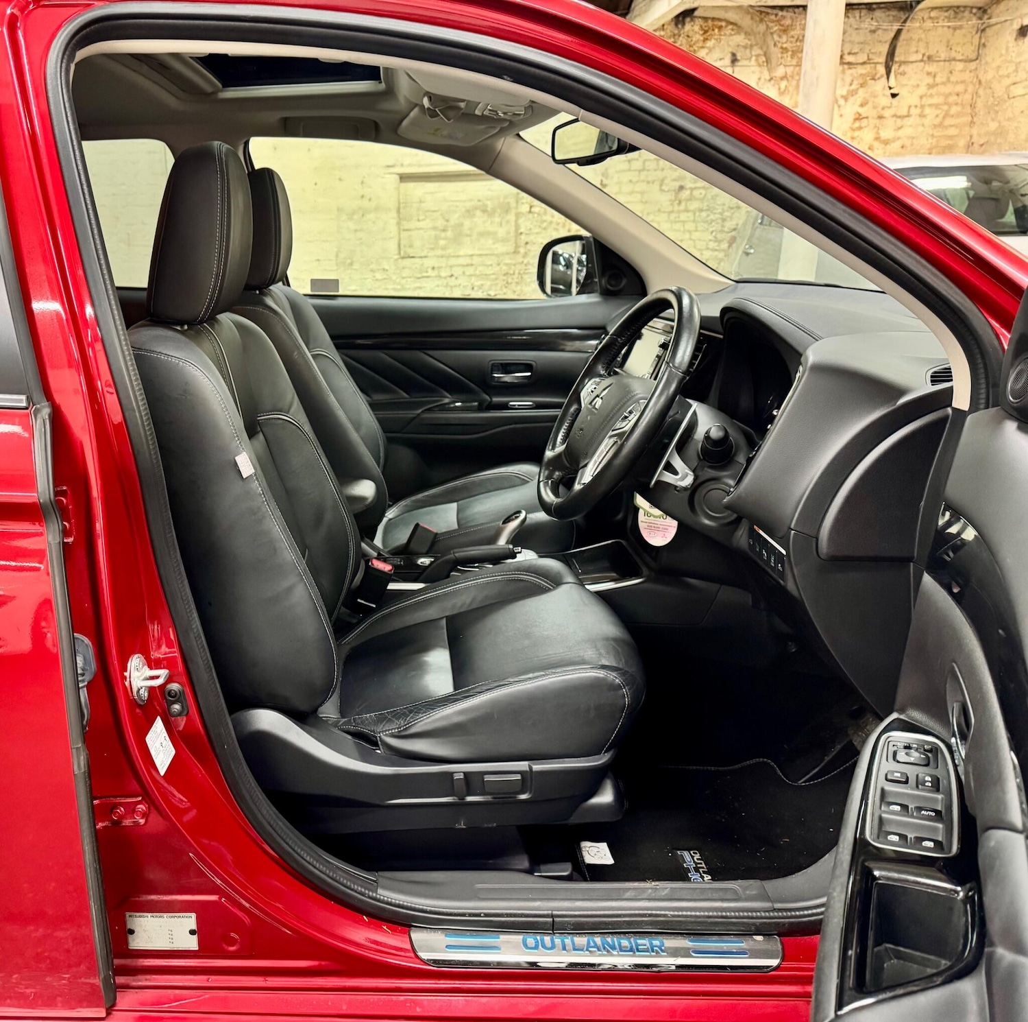 Used Mitsubishi Outlander 2016 for sale - 77533663: Photo 17