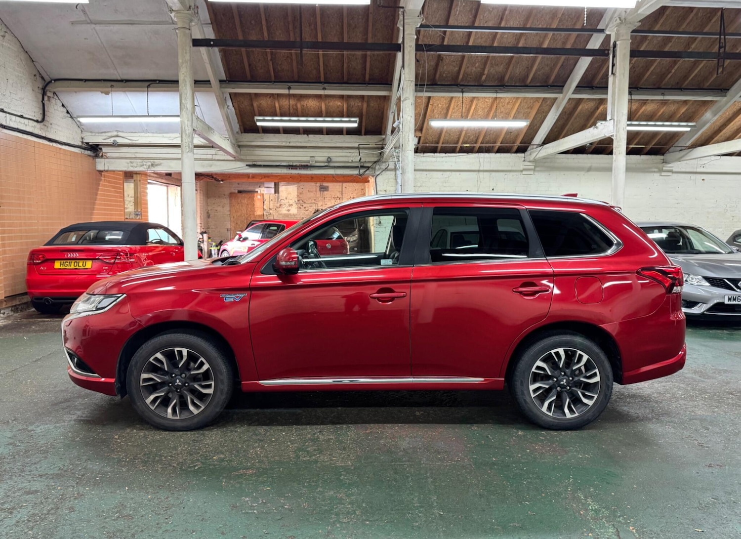 Used Mitsubishi Outlander 2016 for sale - 77533663: Photo 5