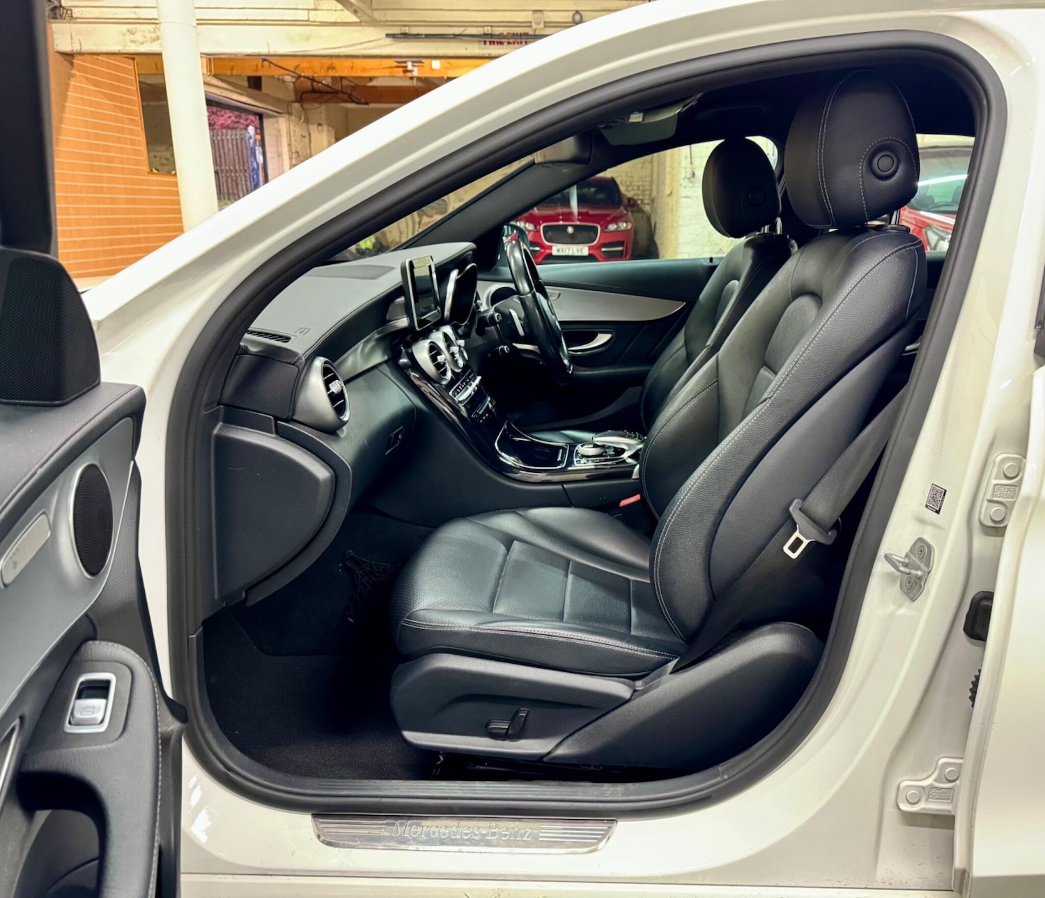 Used Mercedes-Benz C Class 2014 for sale - 77020260: Photo 13