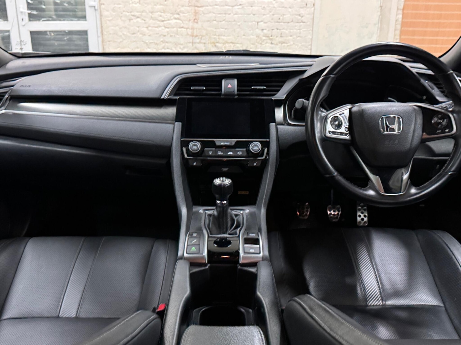 Used Honda Civic 2017 for sale - 76690903: Photo 14
