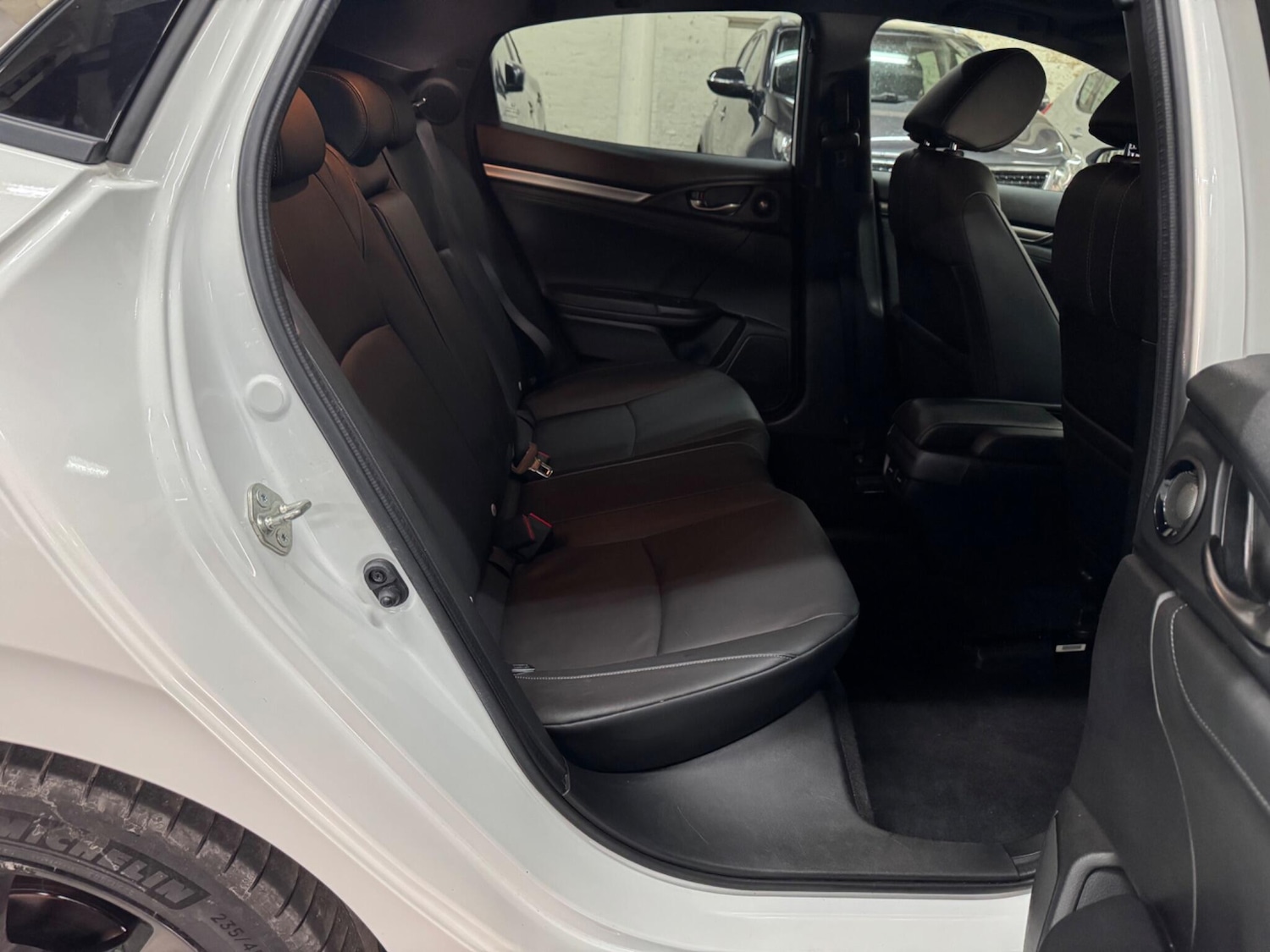 Used Honda Civic 2017 for sale - 76690903: Photo 17