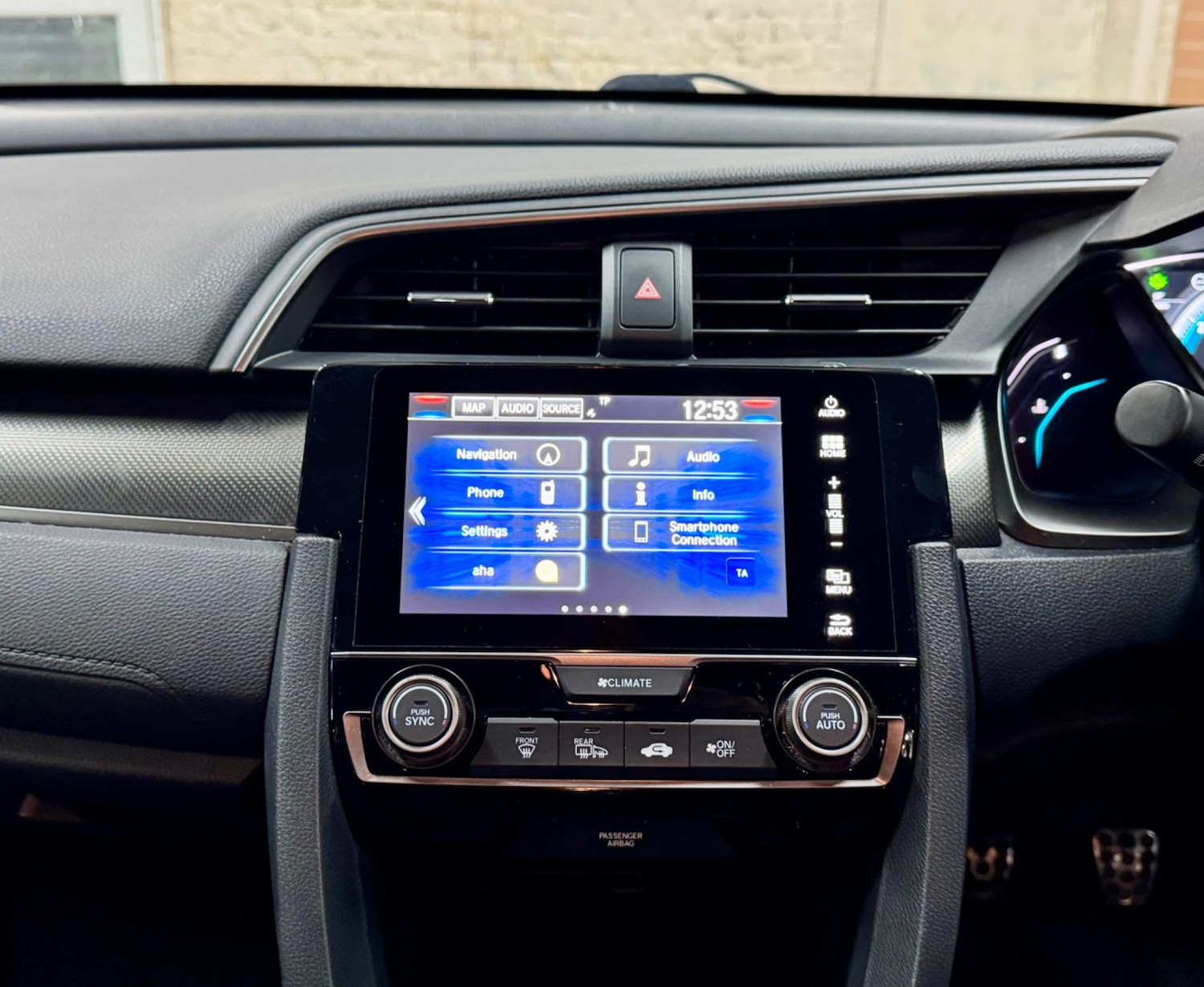 Used Honda Civic 2017 for sale - 76690903: Photo 19