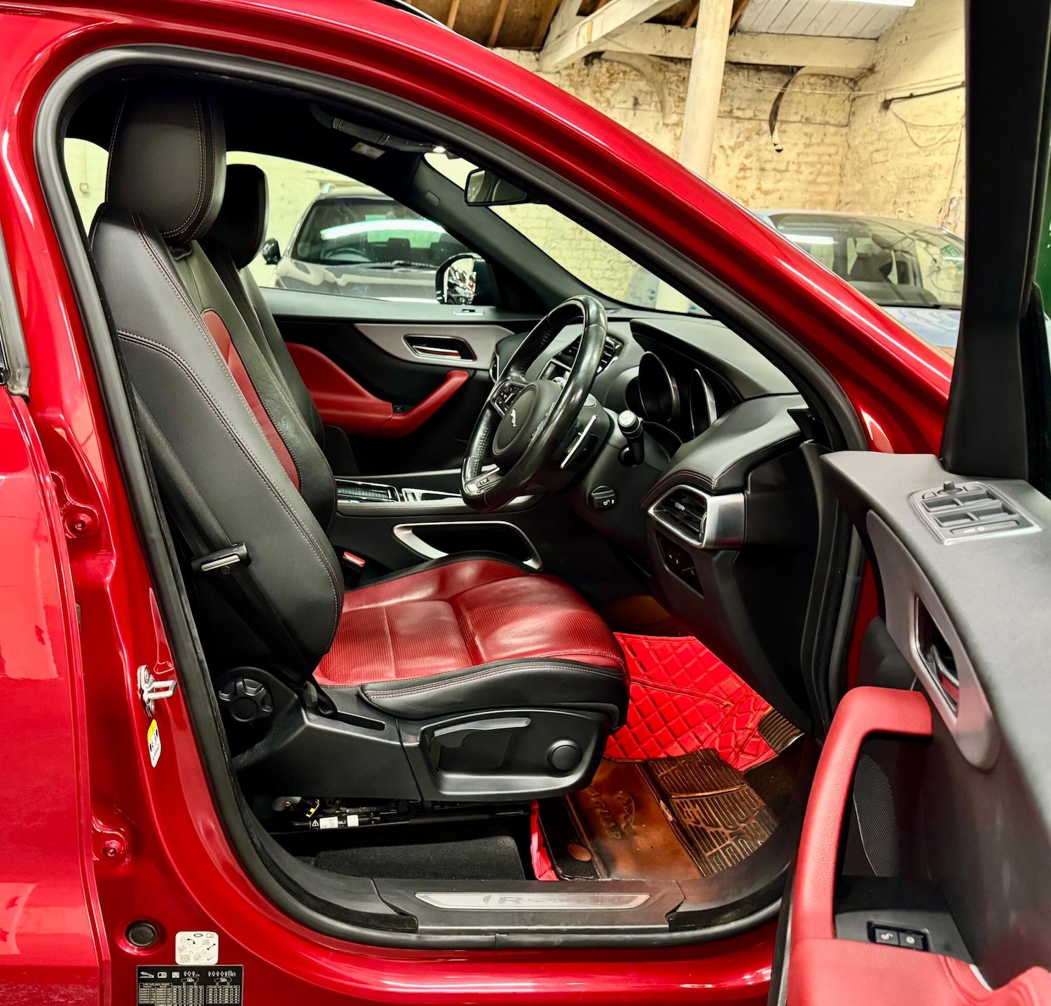 Used Jaguar F-Pace 2017 for sale - 77805012: Photo 16