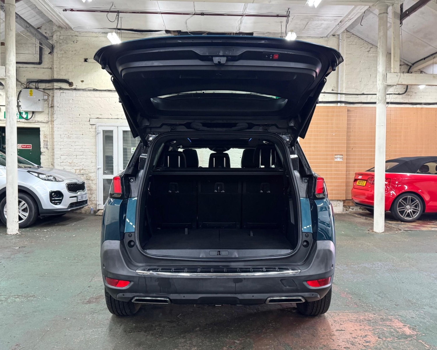 Used Peugeot 5008 2018 for sale - 77520083: Photo 8