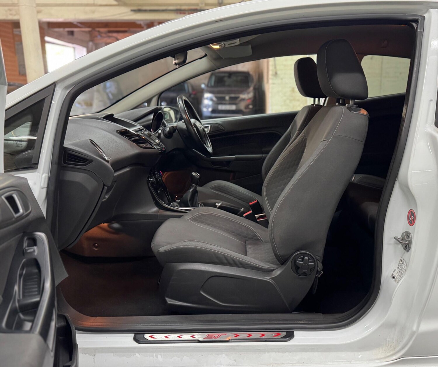 Used Ford Fiesta 2014 for sale - 77971842: Photo 15