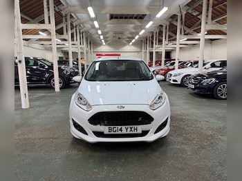 Used Ford Fiesta 2014 for sale - 77971842: Photo