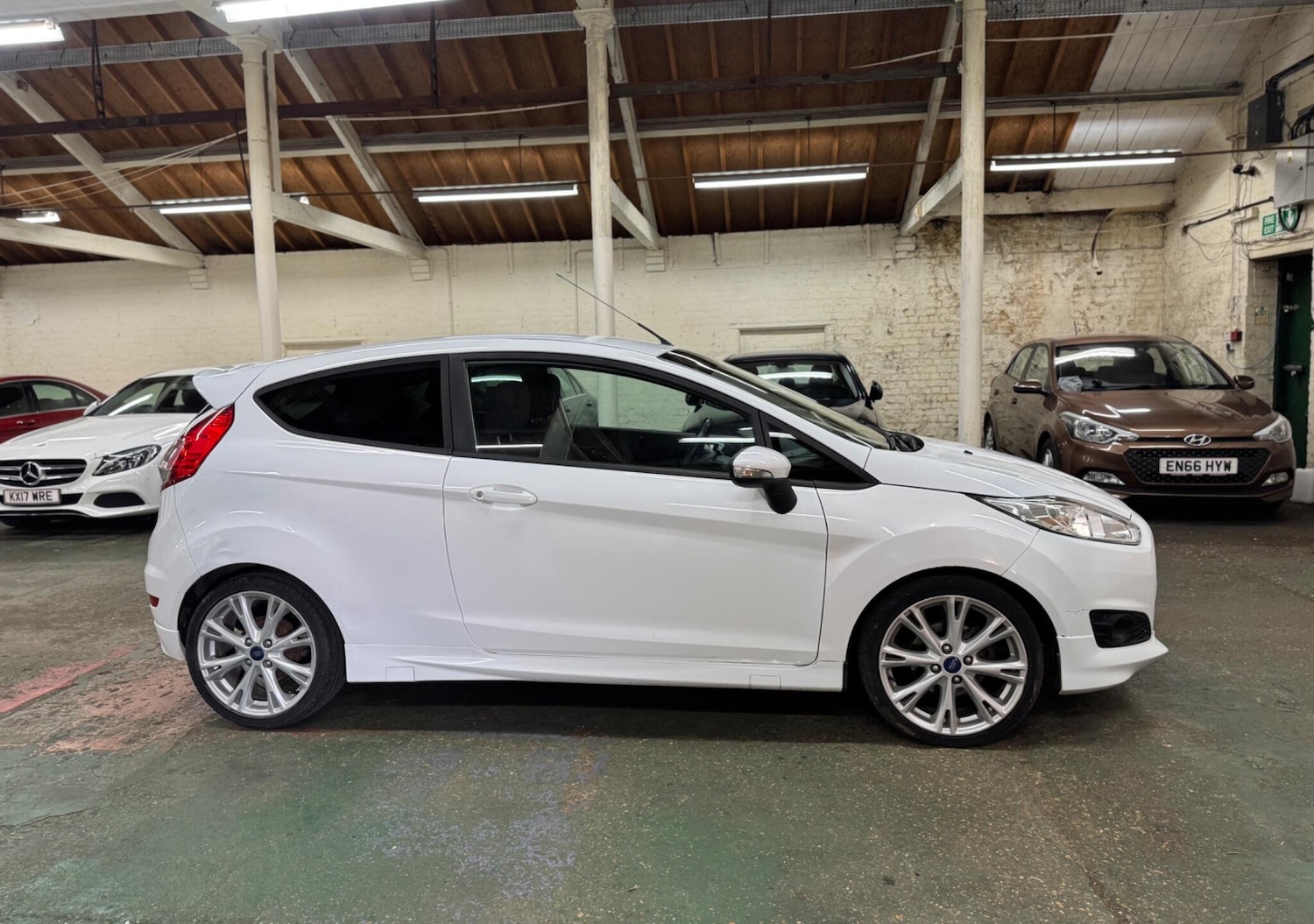 Used Ford Fiesta 2014 for sale - 77971842: Photo 9