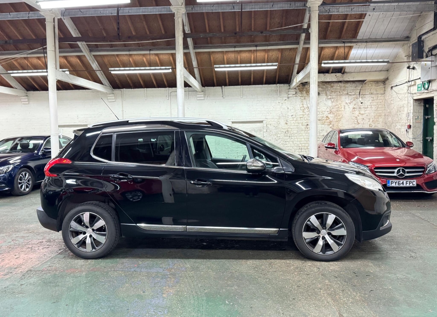 Used Peugeot 2008 2015 for sale - 77804996: Photo 10