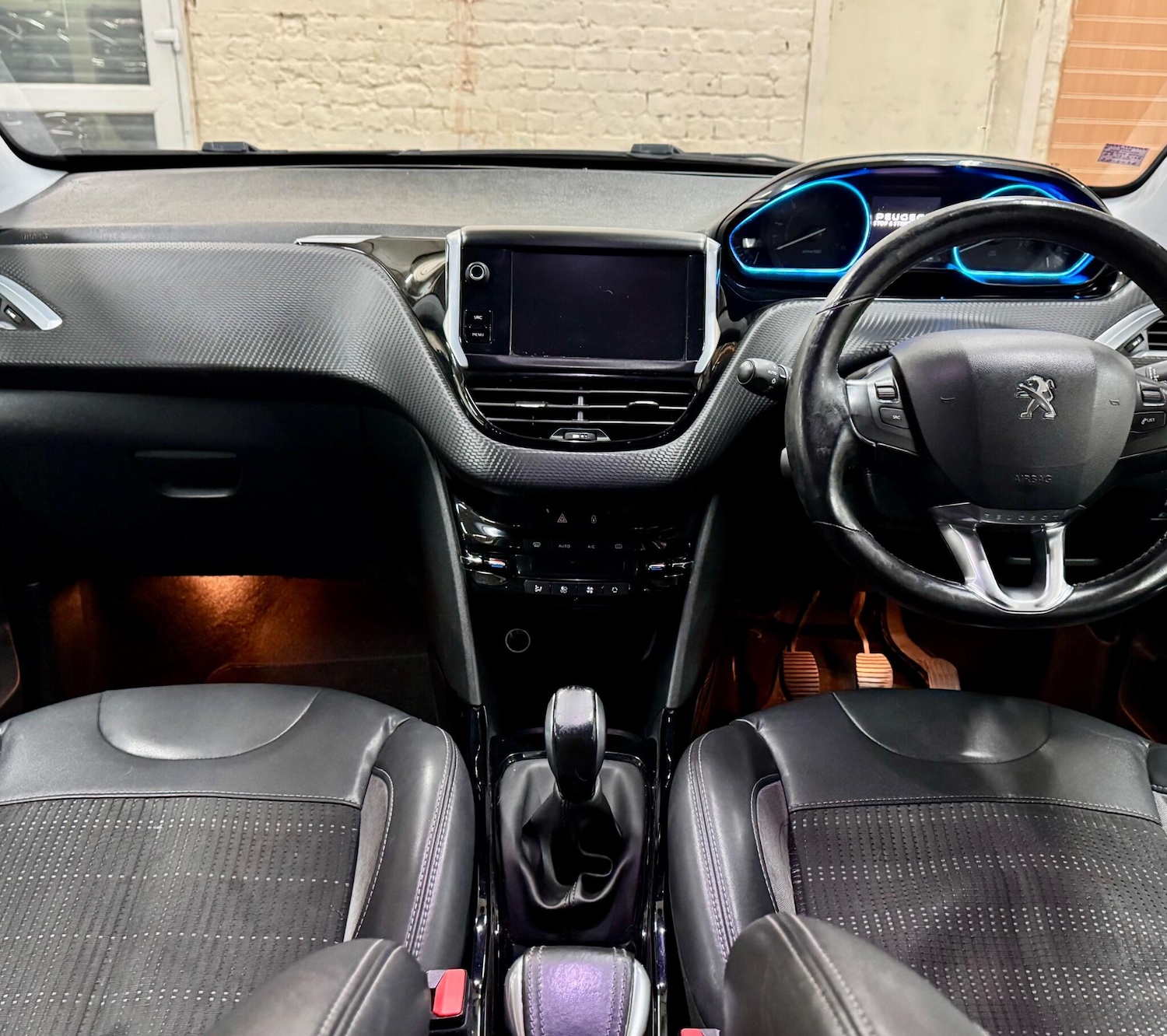 Used Peugeot 2008 2015 for sale - 77804996: Photo 14