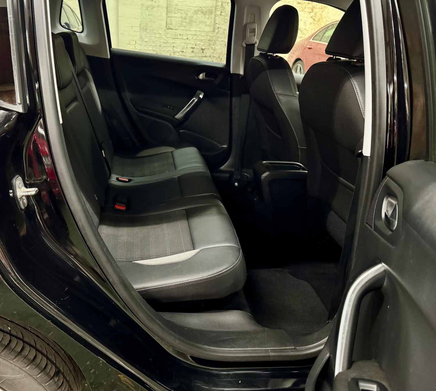 Used Peugeot 2008 2015 for sale - 77804996: Photo 17