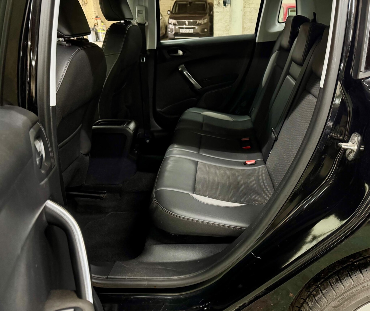 Used Peugeot 2008 2015 for sale - 77804996: Photo 18