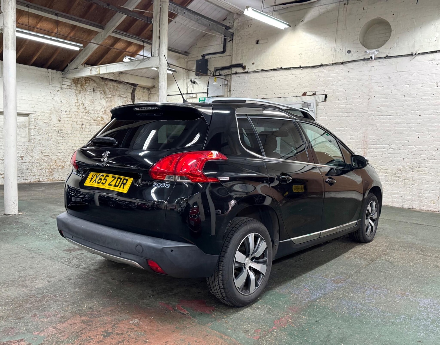 Used Peugeot 2008 2015 for sale - 77804996: Photo 9