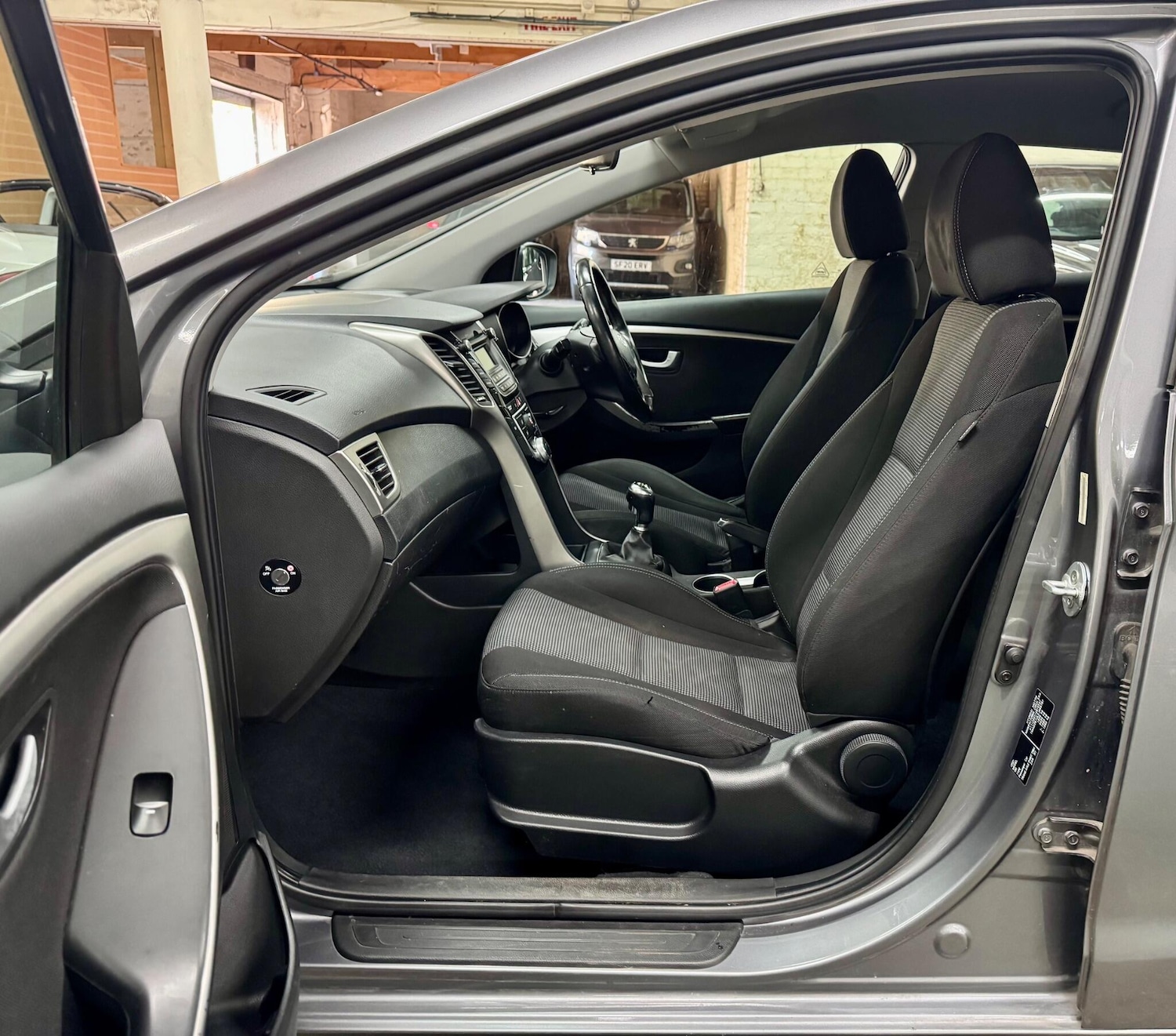 Used Hyundai i30 2014 for sale - 77885512: Photo 15