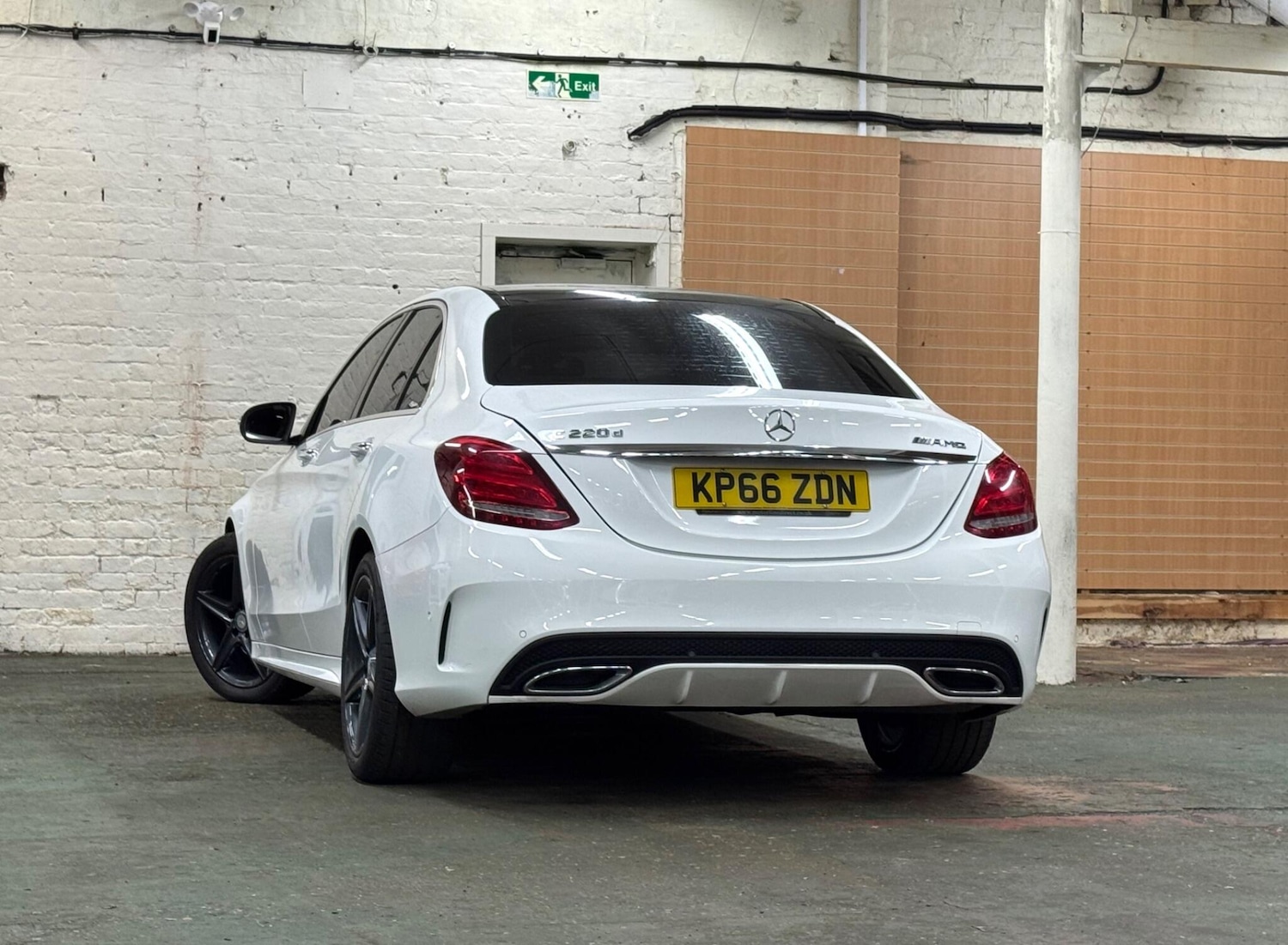 Used Mercedes-Benz C Class 2016 for sale - 76985687: Photo 11