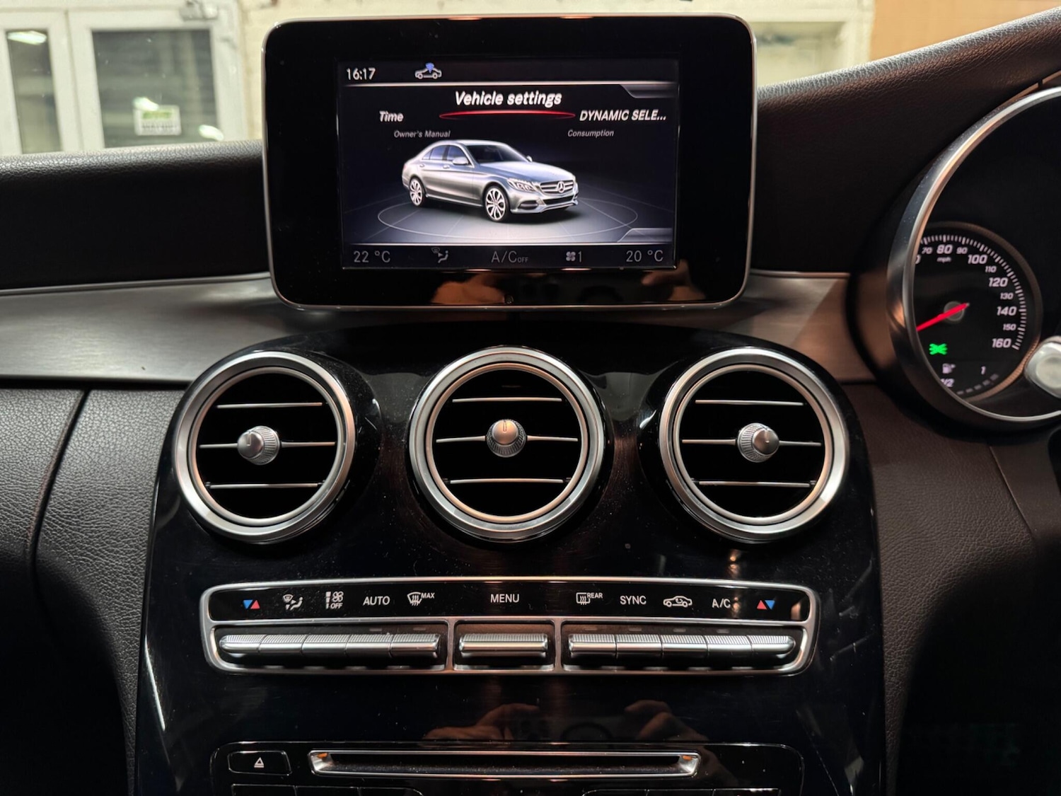 Used Mercedes-Benz C Class 2016 for sale - 76985687: Photo 22