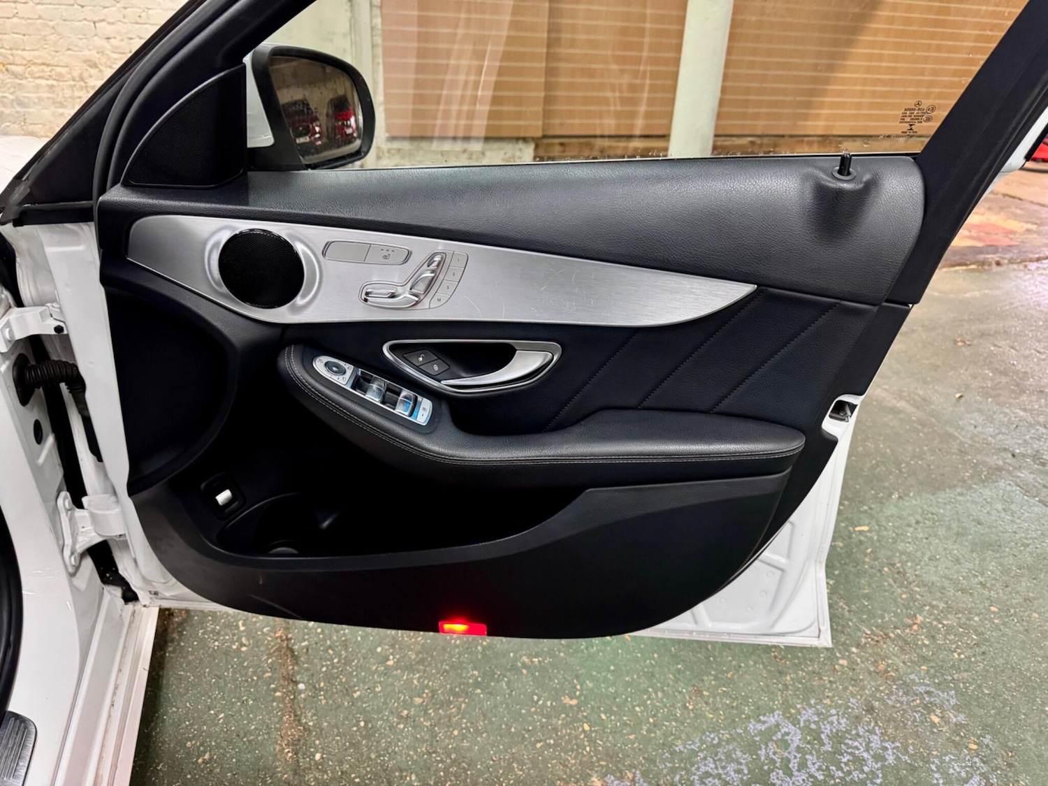 Used Mercedes-Benz C Class 2016 for sale - 76985687: Photo 28