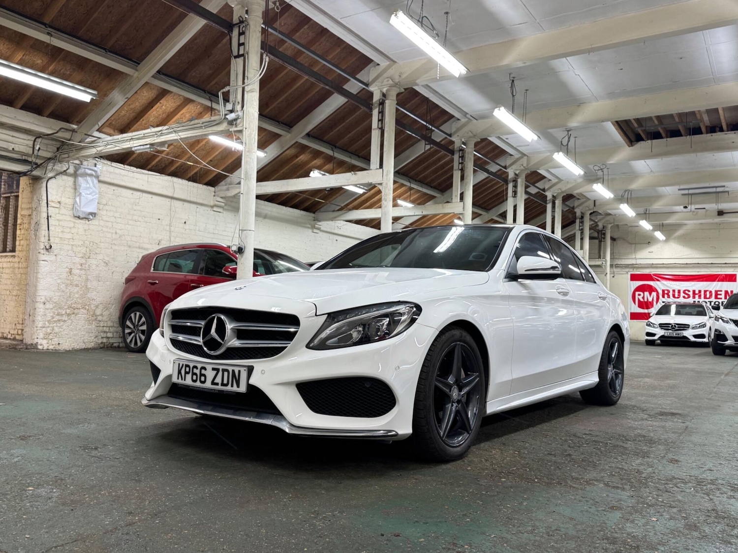 Used Mercedes-Benz C Class 2016 for sale - 76985687: Photo 4