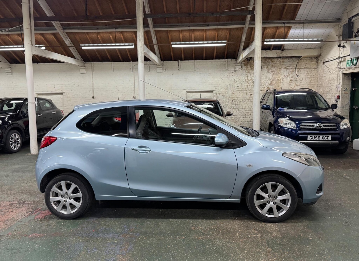 Used Mazda Mazda2 2009 for sale - 77333274: Photo 10