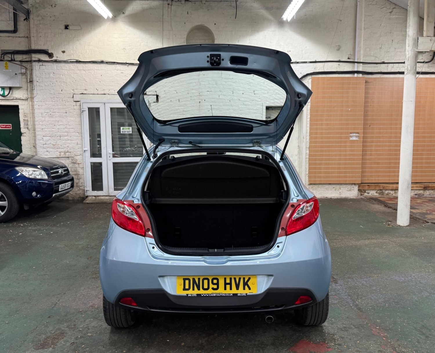 Used Mazda Mazda2 2009 for sale - 77333274: Photo 8