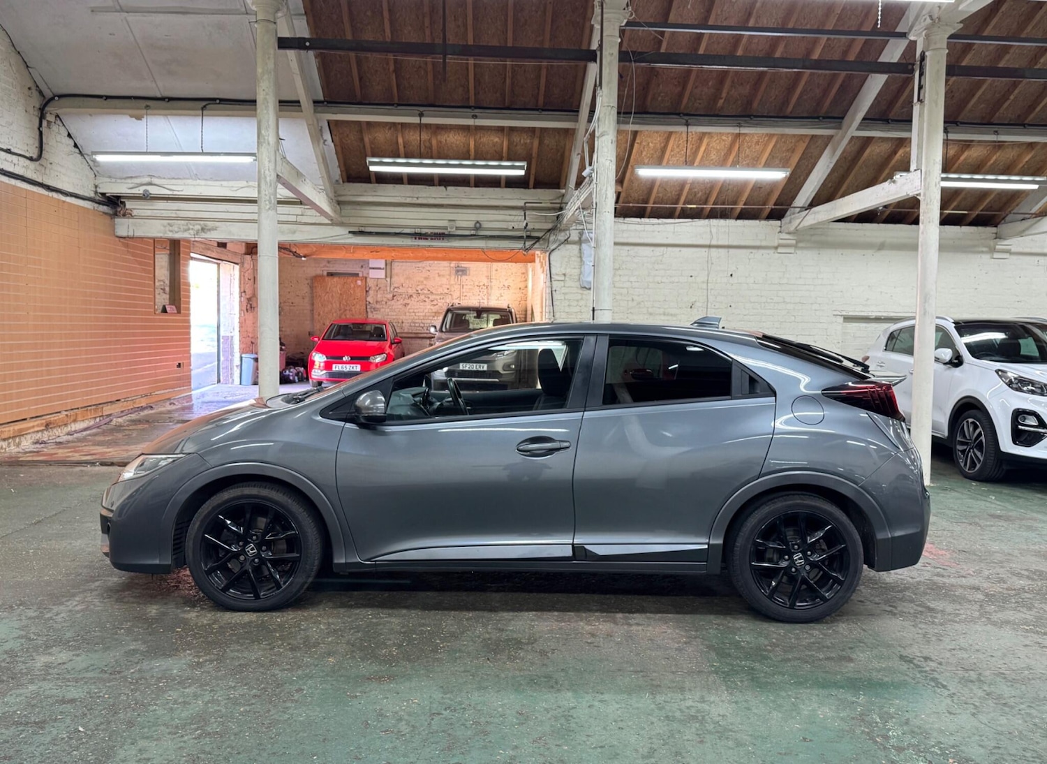 Used Honda Civic 2016 for sale - 78145725: Photo 5