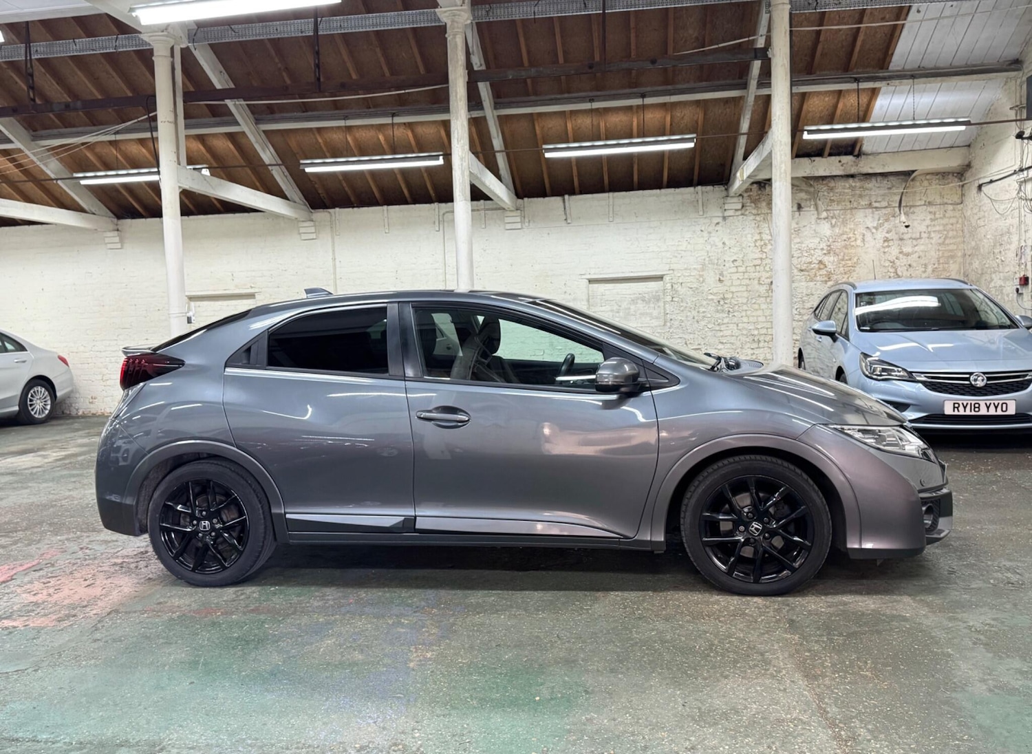 Used Honda Civic 2016 for sale - 78145725: Photo 9