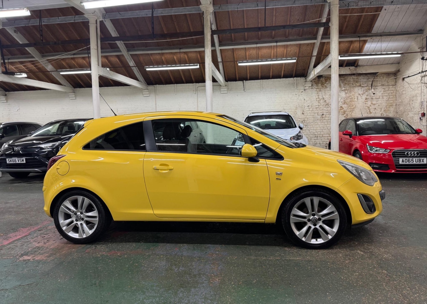 Used Vauxhall Corsa 2013 for sale - 77200835: Photo 10