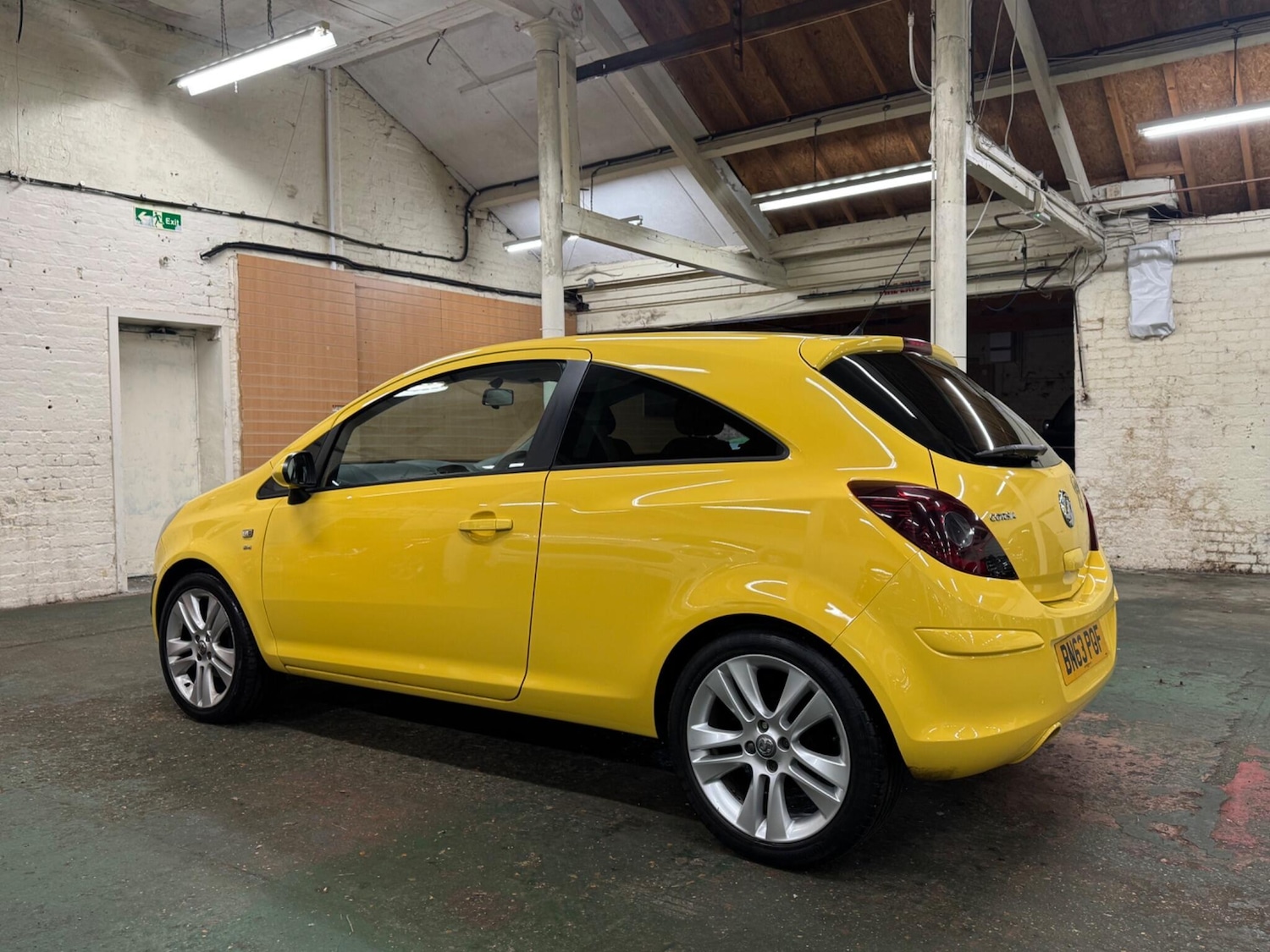 Used Vauxhall Corsa 2013 for sale - 77200835: Photo 6