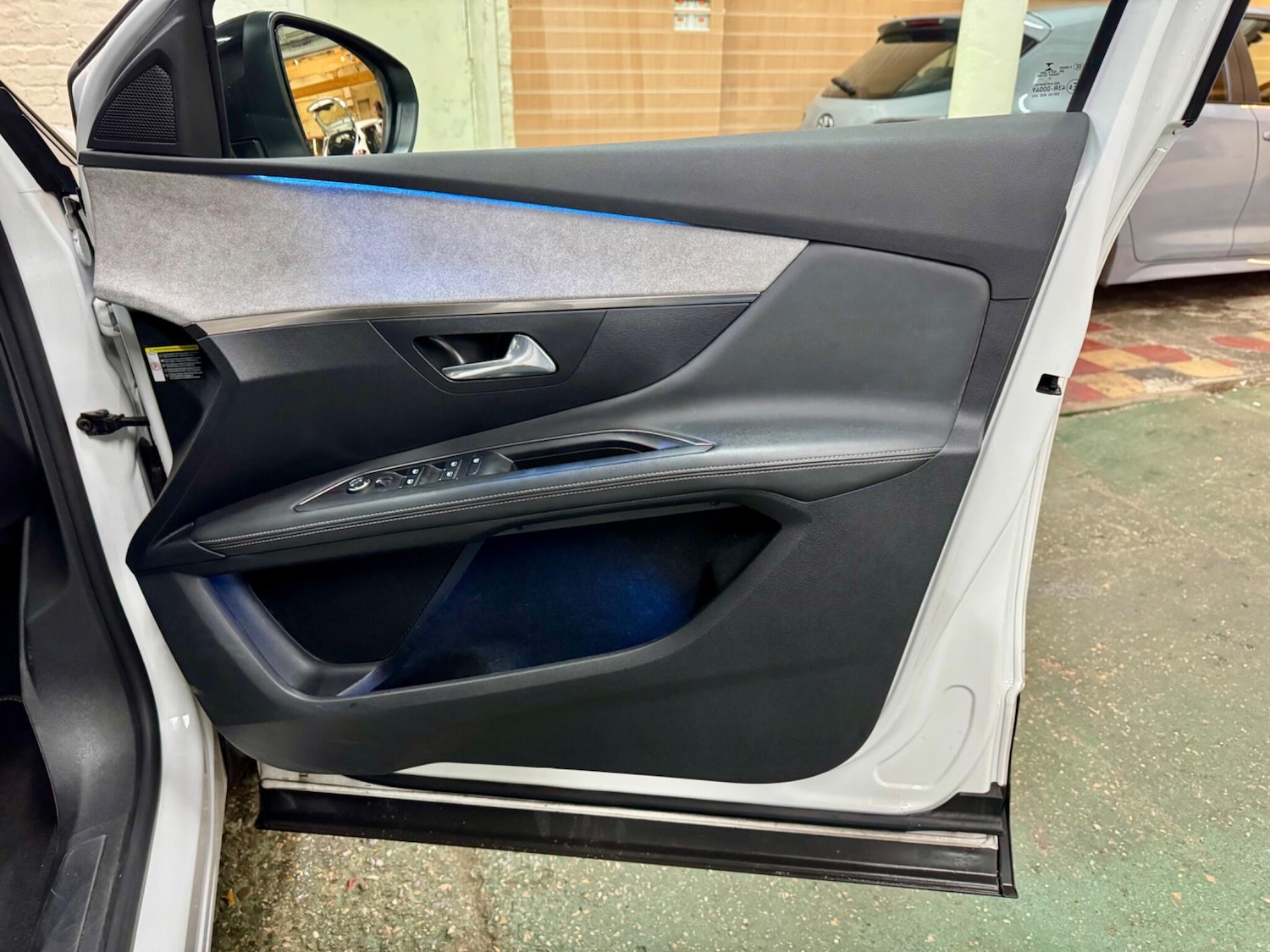 Used Peugeot 3008 2021 for sale - 76690912: Photo 25