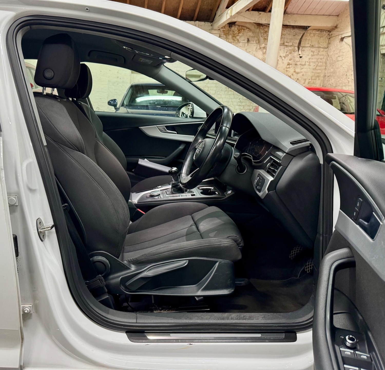 Used Audi A4 2016 for sale - 76853598: Photo 16