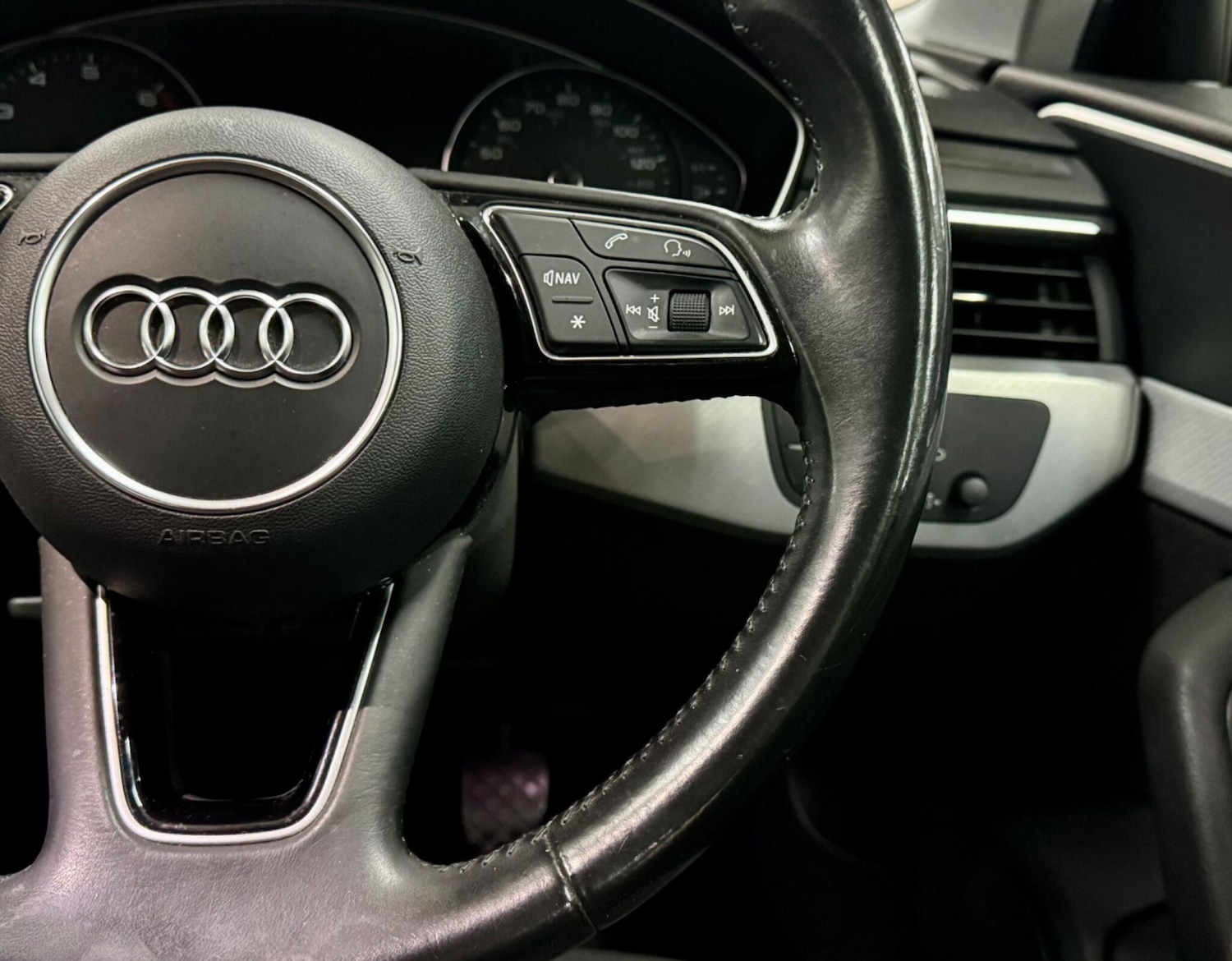 Used Audi A4 2016 for sale - 76853598: Photo 25