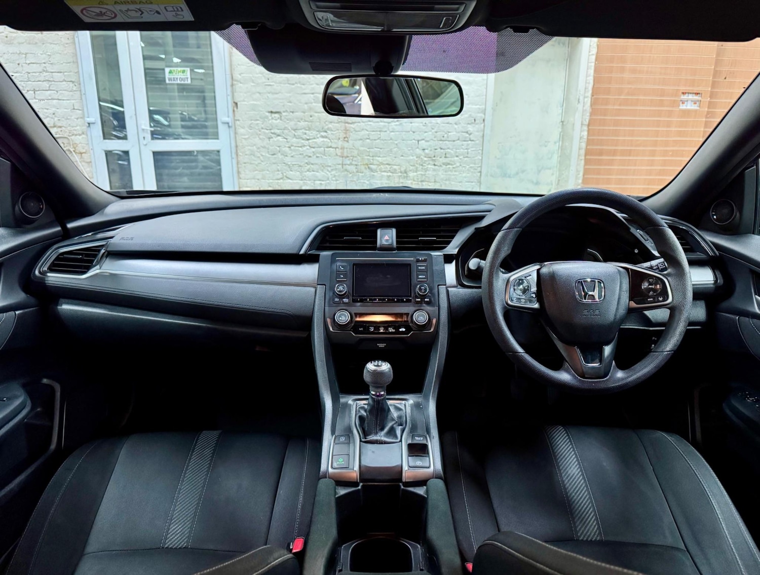 Used Honda Civic 2018 for sale - 76690913: Photo 12