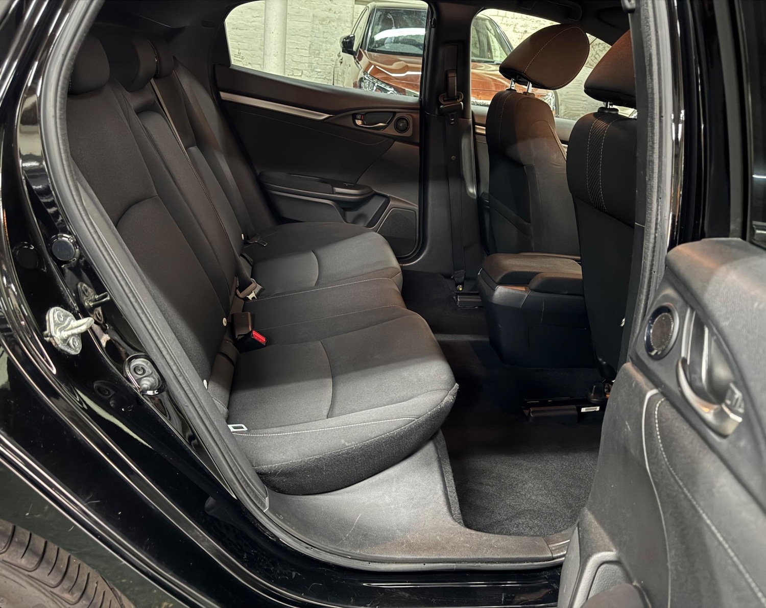 Used Honda Civic 2018 for sale - 76690913: Photo 17