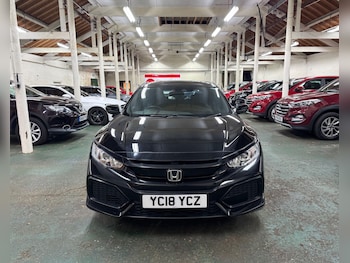 Used Honda Civic 2018 for sale - 76690913: Photo