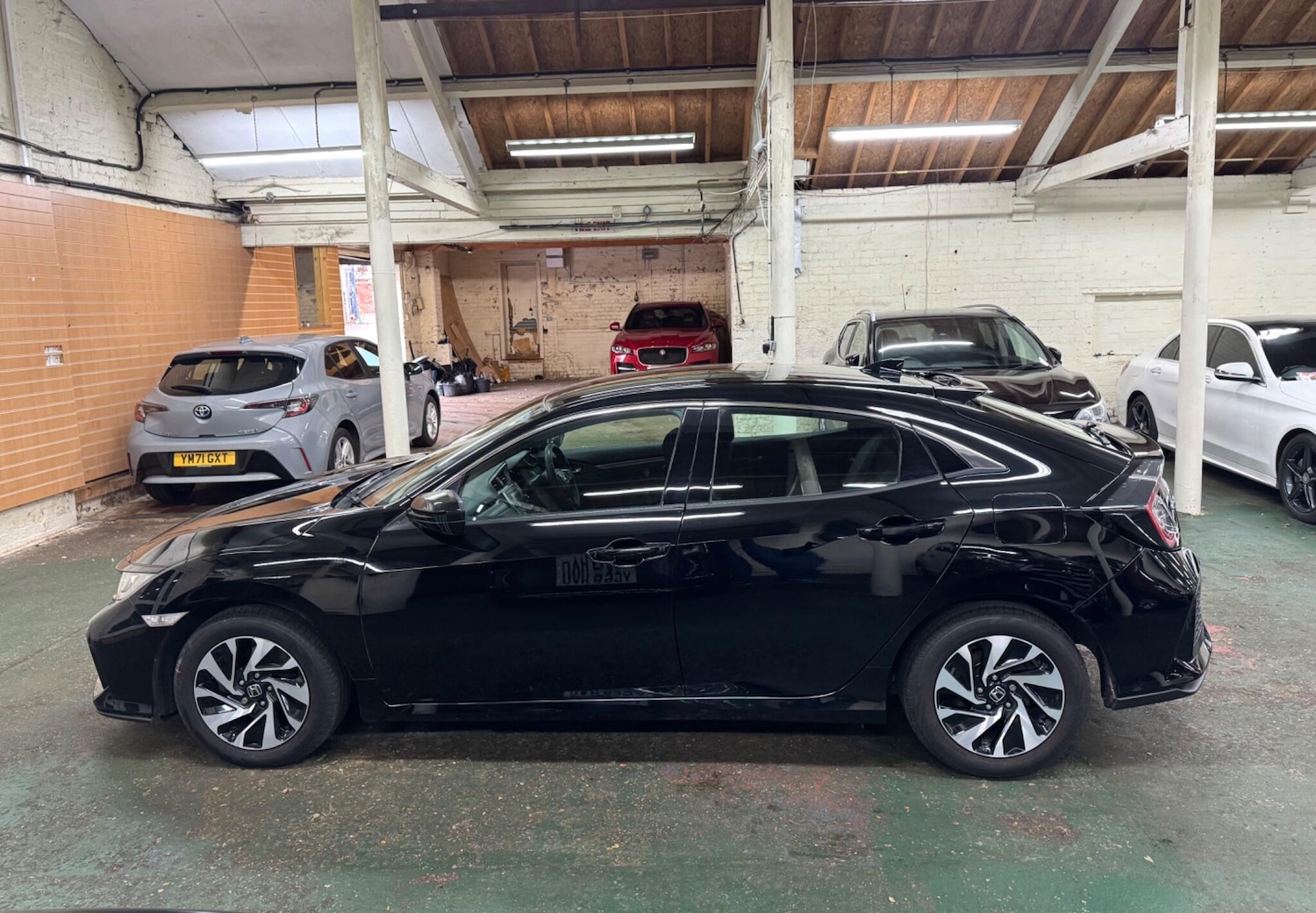 Used Honda Civic 2018 for sale - 76690913: Photo 5