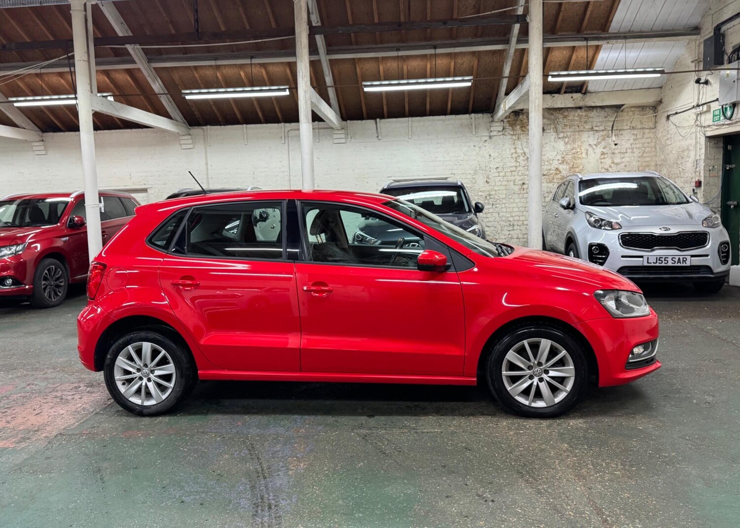 Used Volkswagen Polo 2015 for sale - 77552494: Photo 10