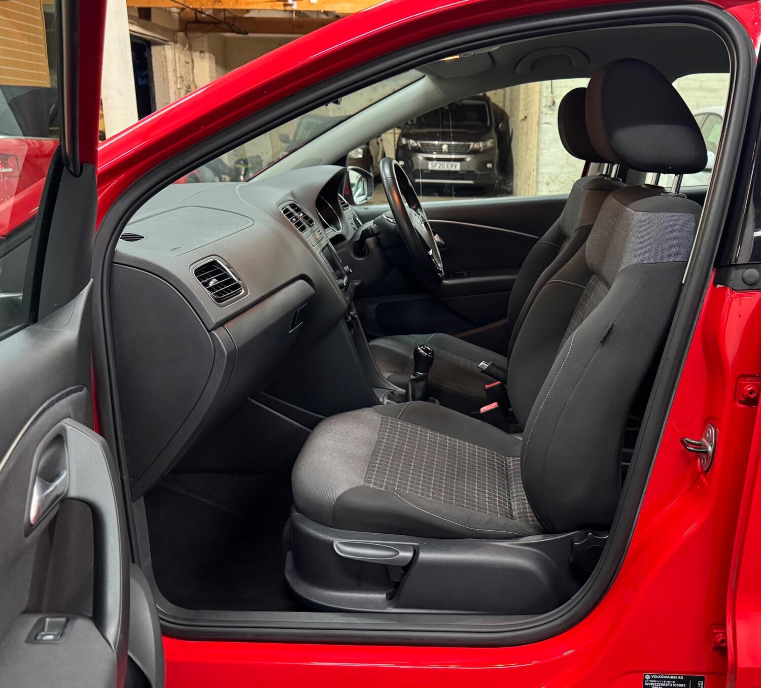 Used Volkswagen Polo 2015 for sale - 77552494: Photo 13