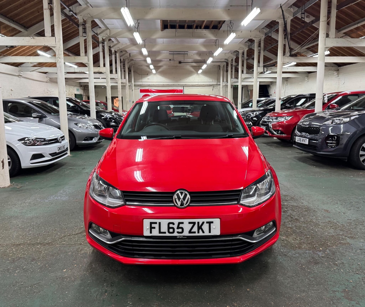 Used Volkswagen Polo 2015 for sale - 77552494: Photo 3