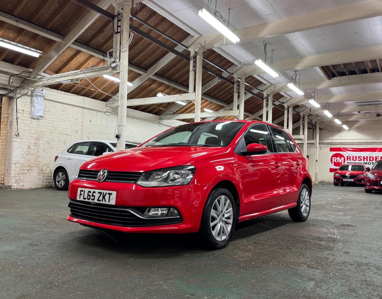 Used Volkswagen Polo 2015 for sale - 77552494: Photo 4