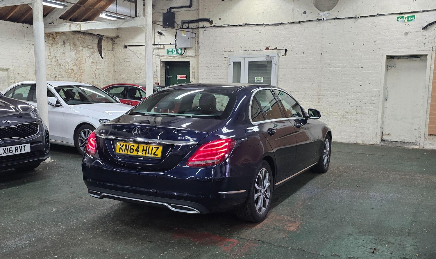 Used Mercedes-Benz C Class 2015 for sale - 77715567: Photo 15