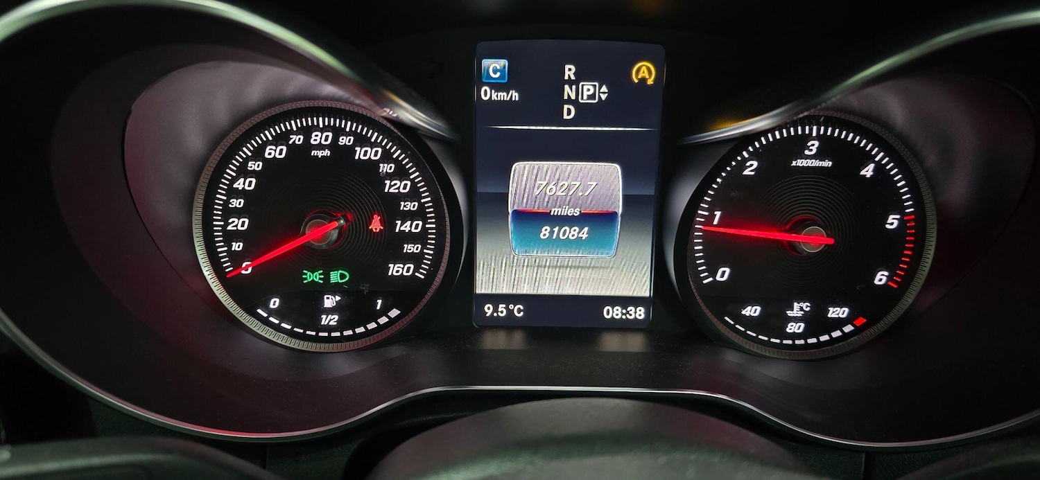 Used Mercedes-Benz C Class 2015 for sale - 77715567: Photo 32