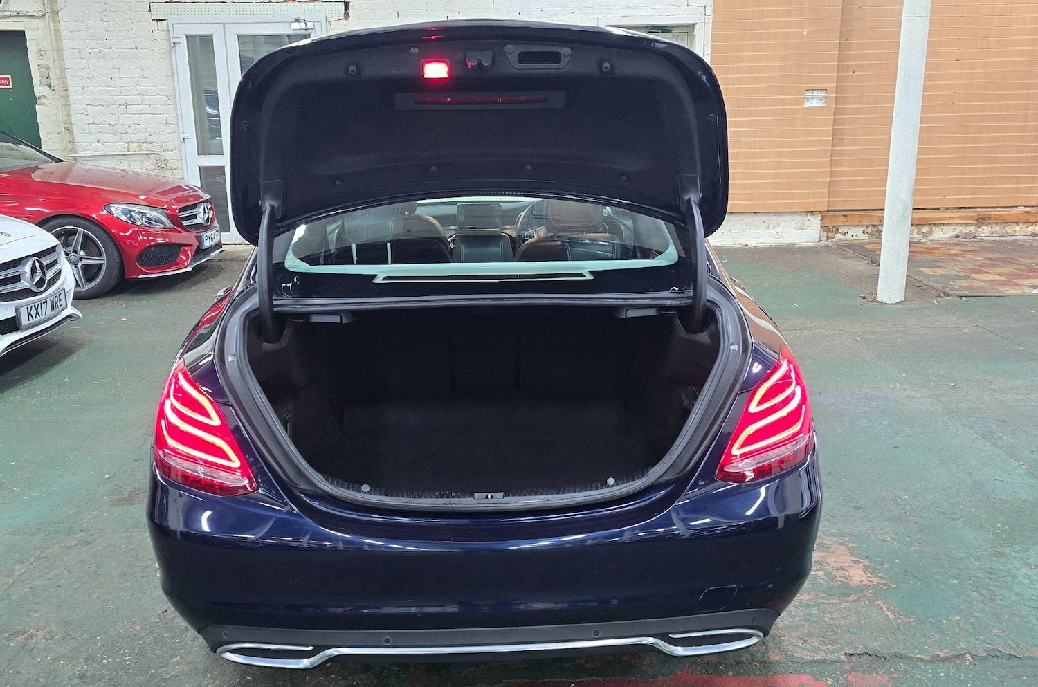 Used Mercedes-Benz C Class 2015 for sale - 77715567: Photo 33